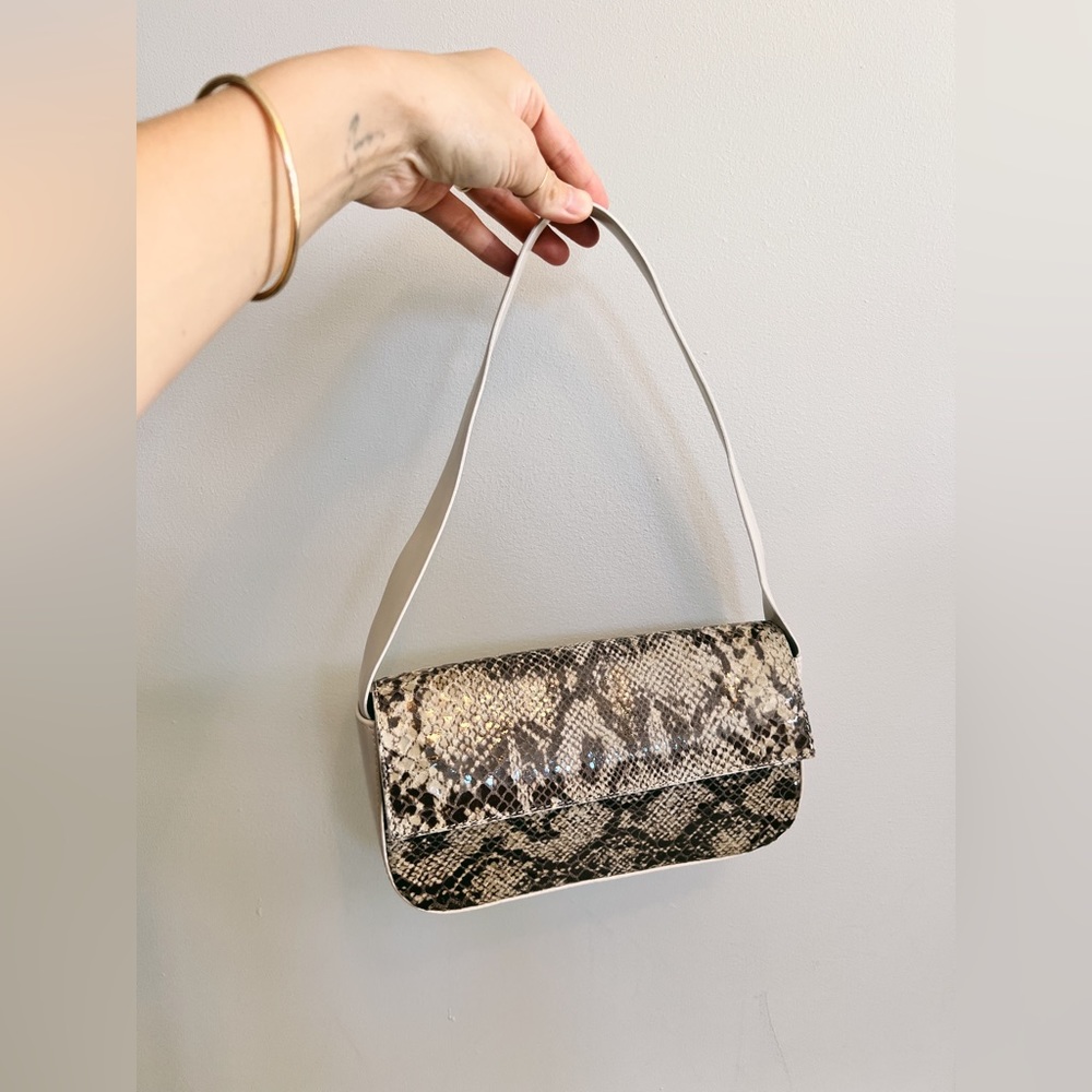 Vintage CAUSAL CORNER snake print leather baguette purse